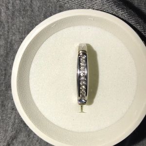 White 14 K gold / diamonds ring/ band
